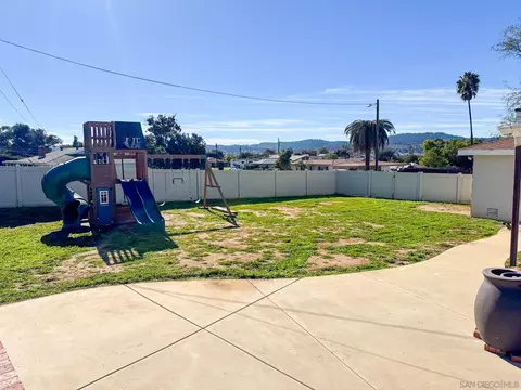 Exterior - 1421 Teton Dr, El Cajon, CA 92021 photo 6 of 6