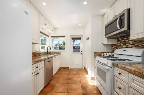 Kitchen - 2146 El Pasillo, Spring Valley, CA 91977 photo 1 of 3