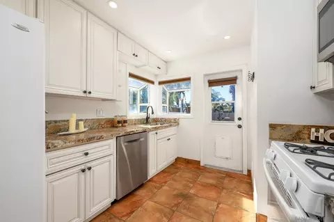 Kitchen - 2146 El Pasillo, Spring Valley, CA 91977 photo 2 of 3