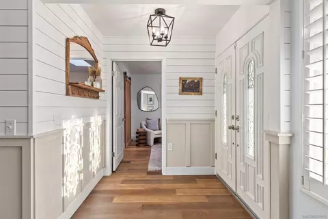 Entry Way - 1714 Hicks St, Oceanside, CA 92054 photo 5 of 6