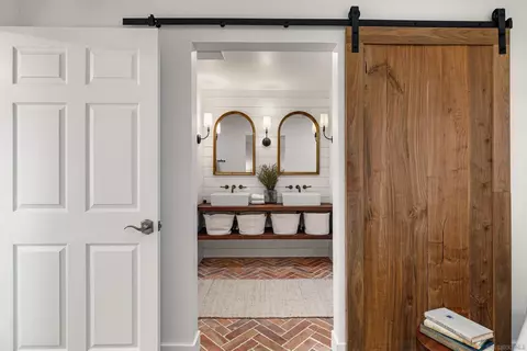 Bath - 1714 Hicks St, Oceanside, CA 92054 photo 1 of 6