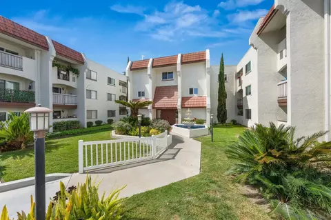 6350 Genesee Ave #204, San Diego, CA 92122