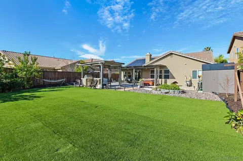 Exterior - 1391 Ranch St, Perris, CA 92571 photo 9 of 11
