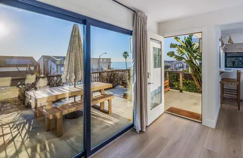 Entry Way - 1842-46 S Pacific St, Oceanside, CA 92054 photo 1 of 1