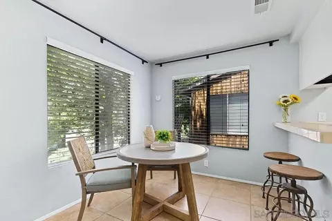 Dining - 2157 Arnold Way #324, Alpine, CA 91901 photo 1 of 2