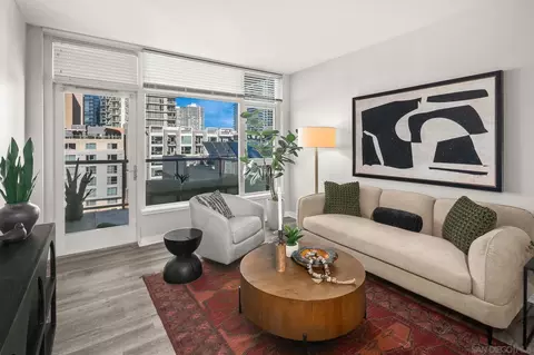 427 9th Ave #809, San Diego, CA 92101