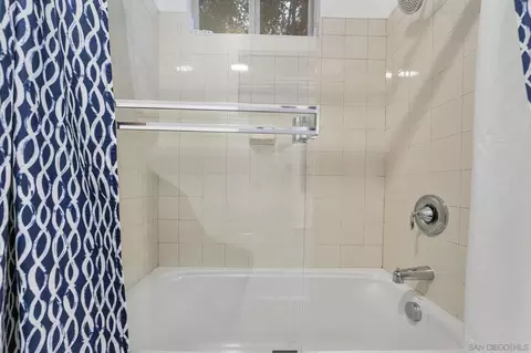 Bath - 1019 Costa Pacifica Way #1111, Oceanside, CA 92054 photo 2 of 9