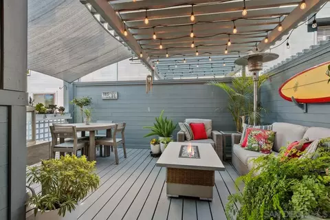 Exterior - 960 Intrepid Ct, Del Mar, CA 92014 photo 9 of 10