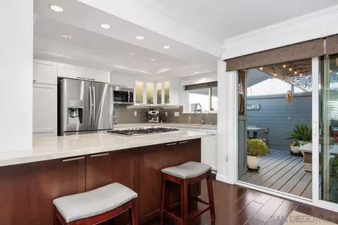 Kitchen - 960 Intrepid Ct, Del Mar, CA 92014 photo 3 of 4