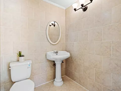 Bath - 12923 Mapleview St #8, Lakeside, CA 92040 photo 1 of 2