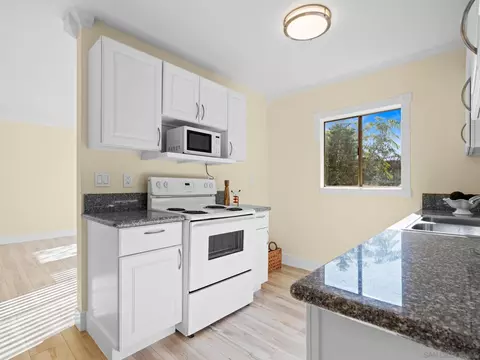 Kitchen - 12923 Mapleview St #8, Lakeside, CA 92040 photo 3 of 3