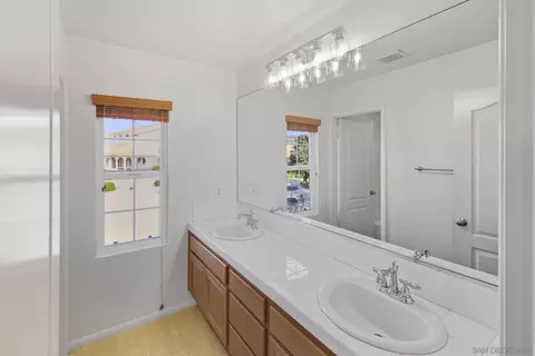 Bath - 3910 Denver Dr, La Mesa, CA 91941 photo 5 of 6
