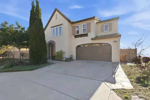 Exterior - 3910 Denver Dr, La Mesa, CA 91941 photo 3 of 11