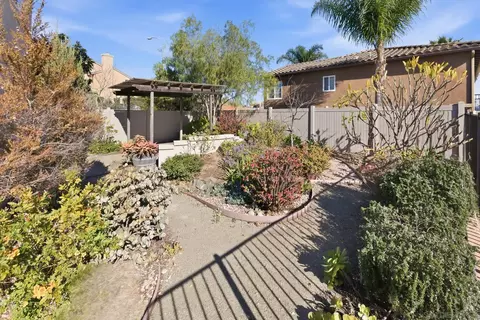 Exterior - 3910 Denver Dr, La Mesa, CA 91941 photo 6 of 11