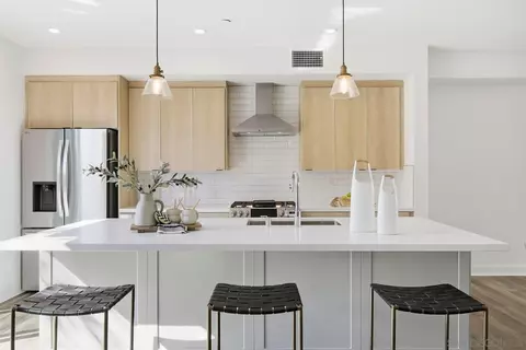 4103 Voltaire St #11, San Diego, CA 92107