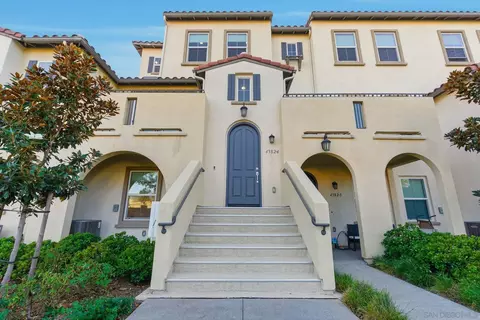 4382 Pacifica Way #4, Oceanside, CA 92056 photo 2