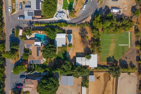 View/Area - 1454 Romance Rd, Escondido, CA 92029 photo 4 of 4
