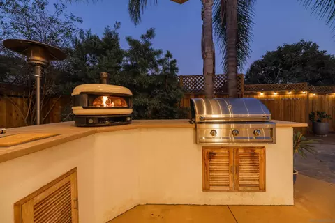 Exterior - 1454 Romance Rd, Escondido, CA 92029 photo 10 of 11
