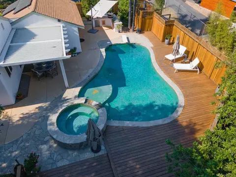 Exterior - 1454 Romance Rd, Escondido, CA 92029 photo 3 of 11