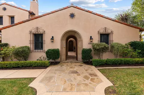 17026 San Antonio Rose Ct, San Diego, CA 92127