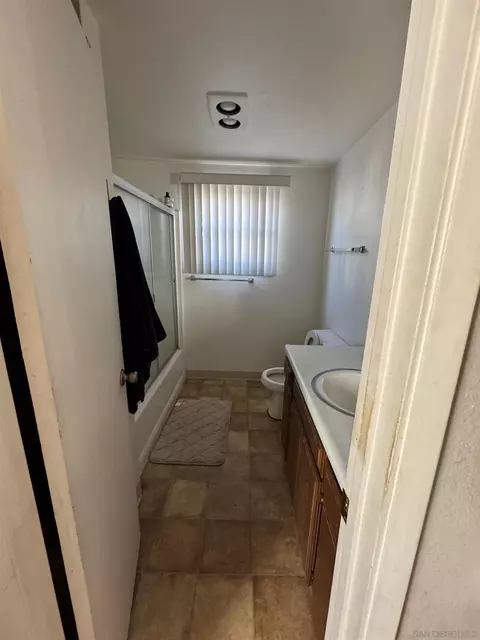 Bath - 1122-26 Marline Ave, El Cajon, CA 92021 photo 2 of 2