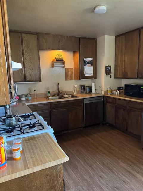 Kitchen - 1122-26 Marline Ave, El Cajon, CA 92021 photo 3 of 4