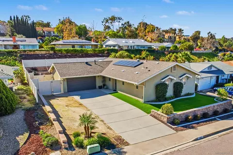 11941 Callado Rd, San Diego, CA 92128