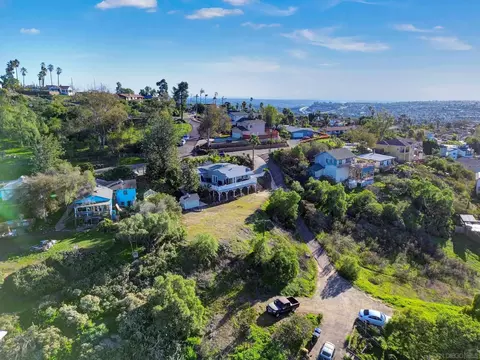 View/Area - 2312 Helix St, Spring Valley, CA 91977 photo 2 of 8
