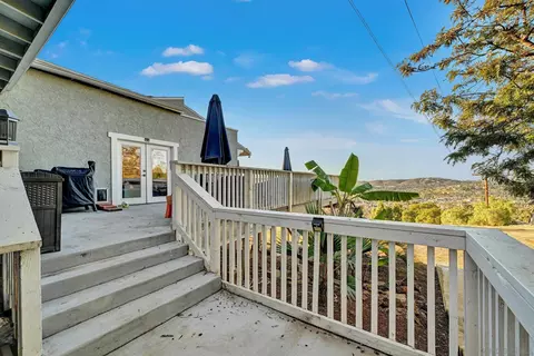 Exterior - 2312 Helix St, Spring Valley, CA 91977 photo 10 of 13
