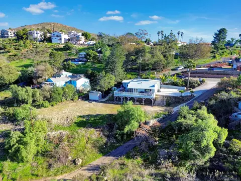 2312 Helix St, Spring Valley, CA 91977
