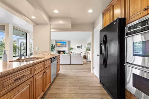 2556 Navarra Dr #A, Carlsbad, CA 92009 photo 32