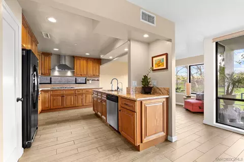 2556 Navarra Dr #A, Carlsbad, CA 92009 photo 30