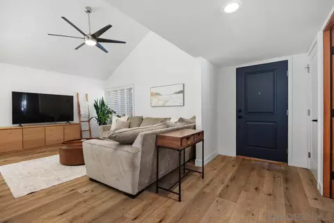 Entry Way - 2216 Recodo Ct, Carlsbad, CA 92009 photo 2 of 4