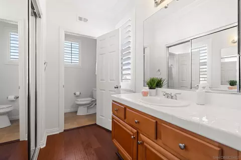 Bath - 2887 Corte Morera, Carlsbad, CA 92009 photo 7 of 10
