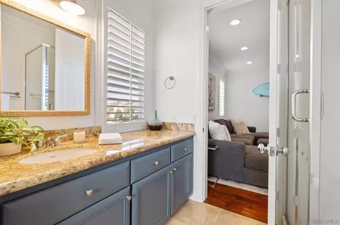 Bath - 2887 Corte Morera, Carlsbad, CA 92009 photo 3 of 10