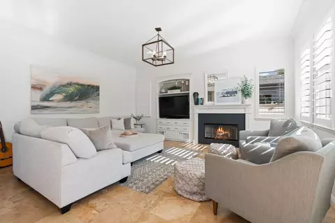 Living - 2887 Corte Morera, Carlsbad, CA 92009 photo 4 of 4