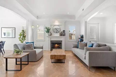 Living - 2887 Corte Morera, Carlsbad, CA 92009 photo 2 of 4