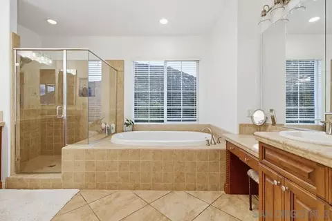 Bath - 6081 Cala Lily St, Santee, CA 92071 photo 2 of 2