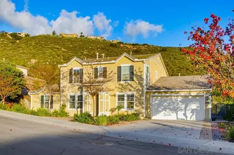 6081 Cala Lily St, Santee, CA 92071