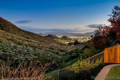 View/Area - 6081 Cala Lily St, Santee, CA 92071 photo 3 of 4