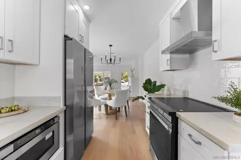 Kitchen - 503 Rosemont St, La Jolla, CA 92037 photo 2 of 2