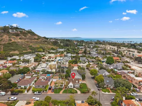 View/Area - 503 Rosemont St, La Jolla, CA 92037 photo 2 of 7