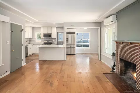 Living - 74 E St, Chula Vista, CA 91910 photo 4 of 8