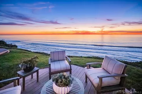 538 4th St, Encinitas, CA 92024