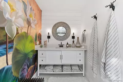Bath - 1165 Midway Dr, Alpine, CA 91901 photo 6 of 11