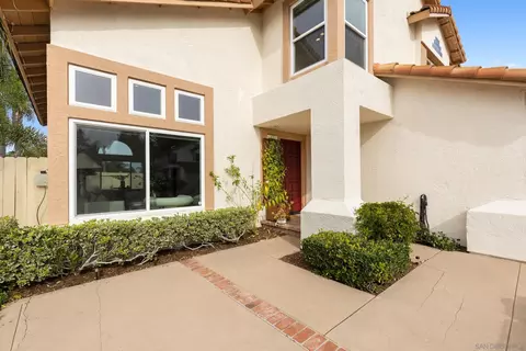 4972 Calle Sobrado, Oceanside, CA 92056 photo 4