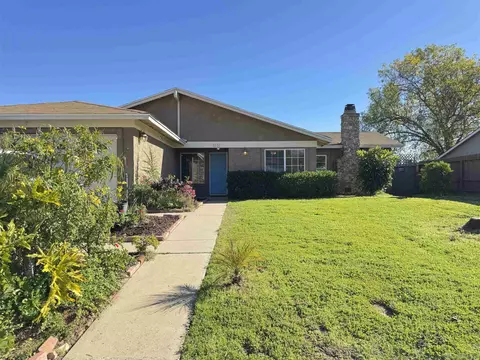 Exterior - 1531 View Pointe, Escondido, CA 92027 photo 3 of 16