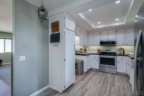 Kitchen - 32036 Del Cielo Oeste #4B, Bonsall, CA 92003 photo 1 of 3