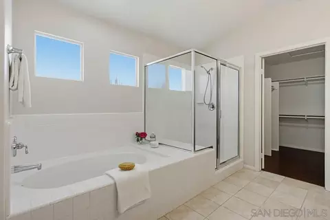 Bath - 5423 Foxtail Loop, Carlsbad, CA 92010 photo 6 of 8