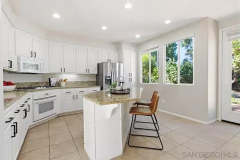 Kitchen - 5423 Foxtail Loop, Carlsbad, CA 92010 photo 2 of 6
